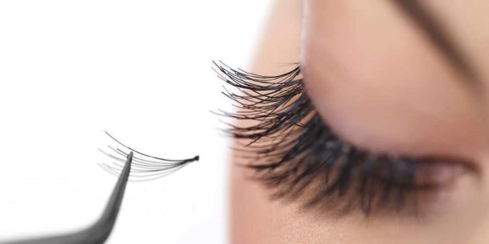 ماندگاری کاشت مژه در شاهین شهر