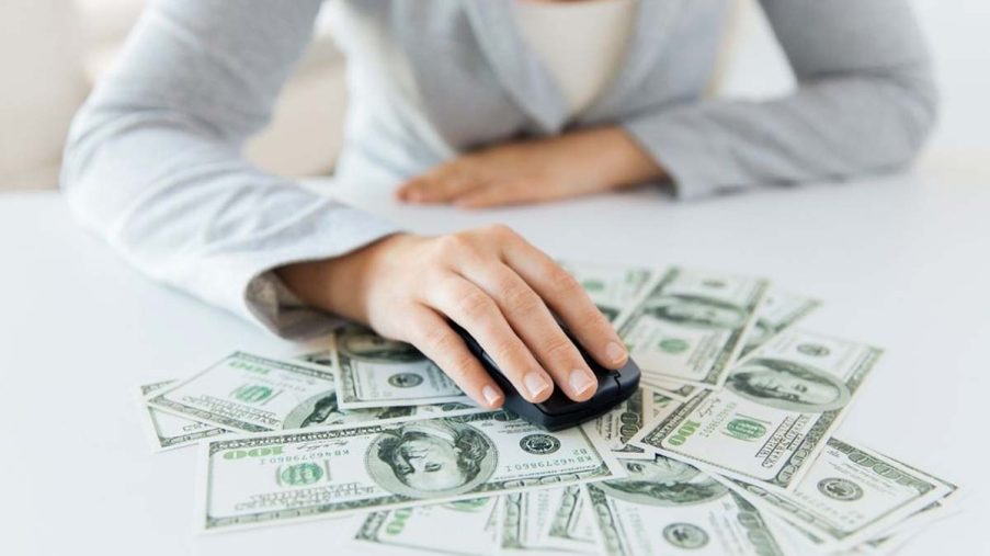 درآمد دلاری